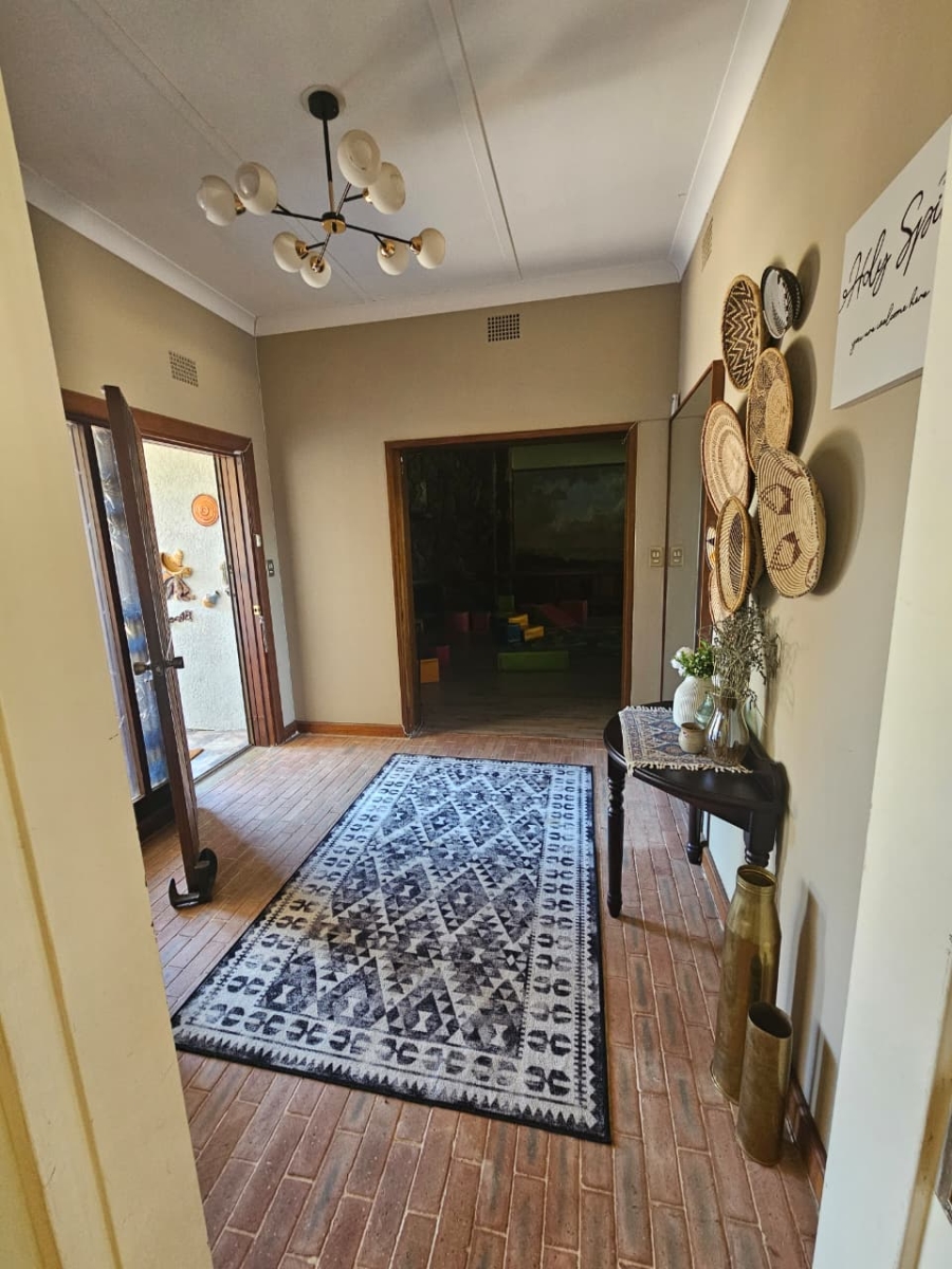 8 Bedroom Property for Sale in Irene Park North West